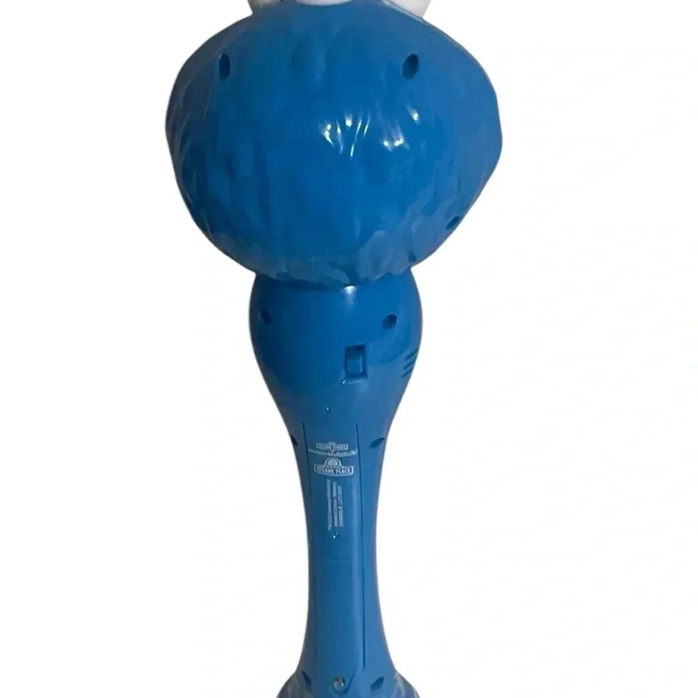 Sesame Street Place Cookie Monster Light Up Bubble Wand Sea World